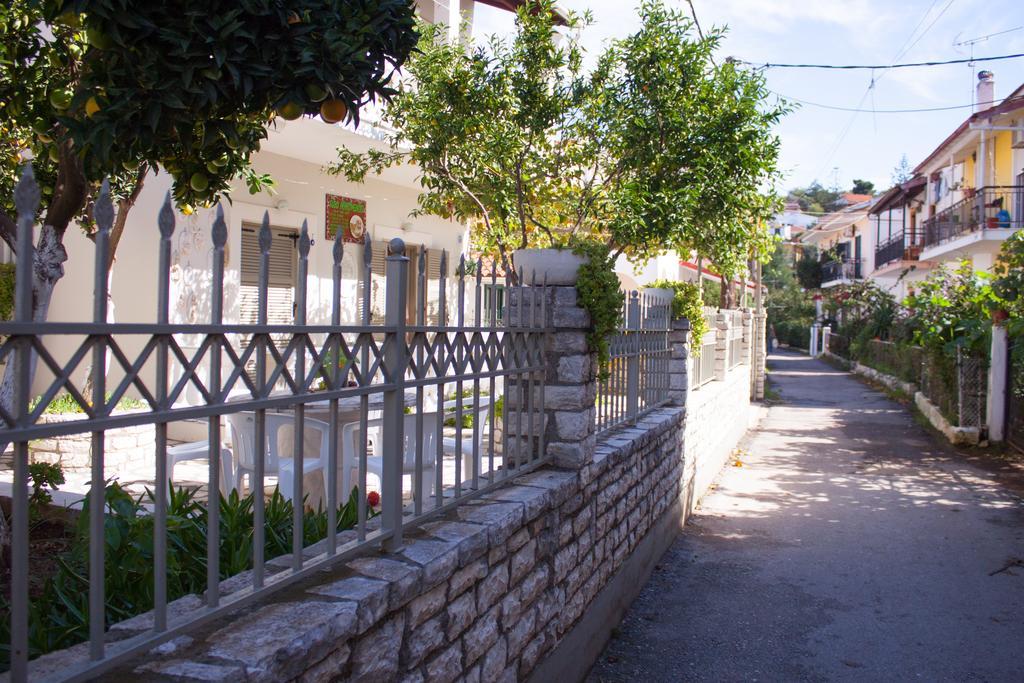 The Orange Garden Appartement Kassiopi Buitenkant foto