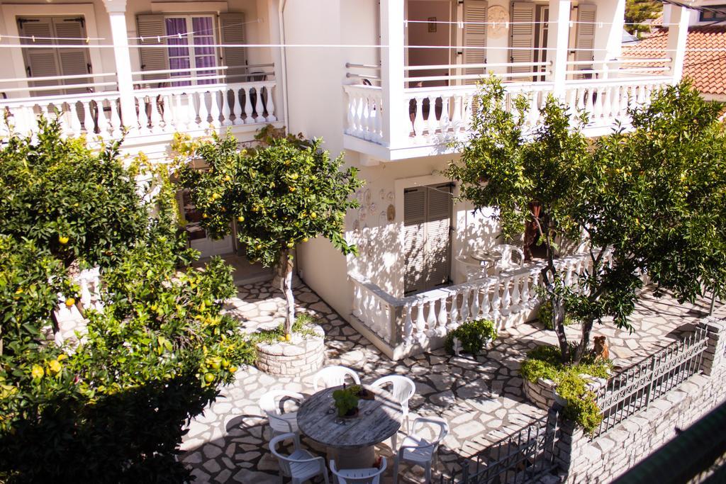 The Orange Garden Appartement Kassiopi Buitenkant foto