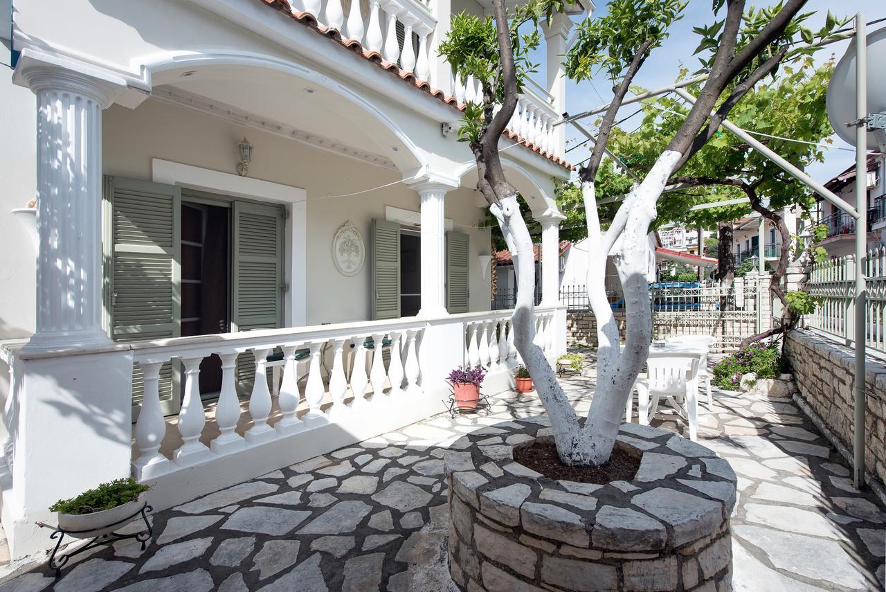 The Orange Garden Appartement Kassiopi Buitenkant foto